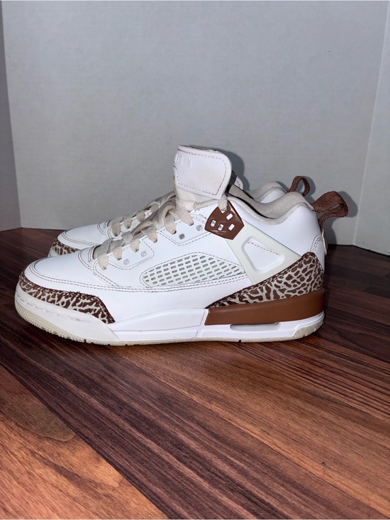 Jordan Other - Air Jordan Spizike Low GS 'Archaeo Brown' Size 5Y. FQ3950 101